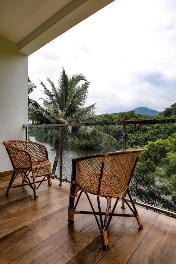 Thenmala Hormuz Inn Kolattupuzha Esterno foto
