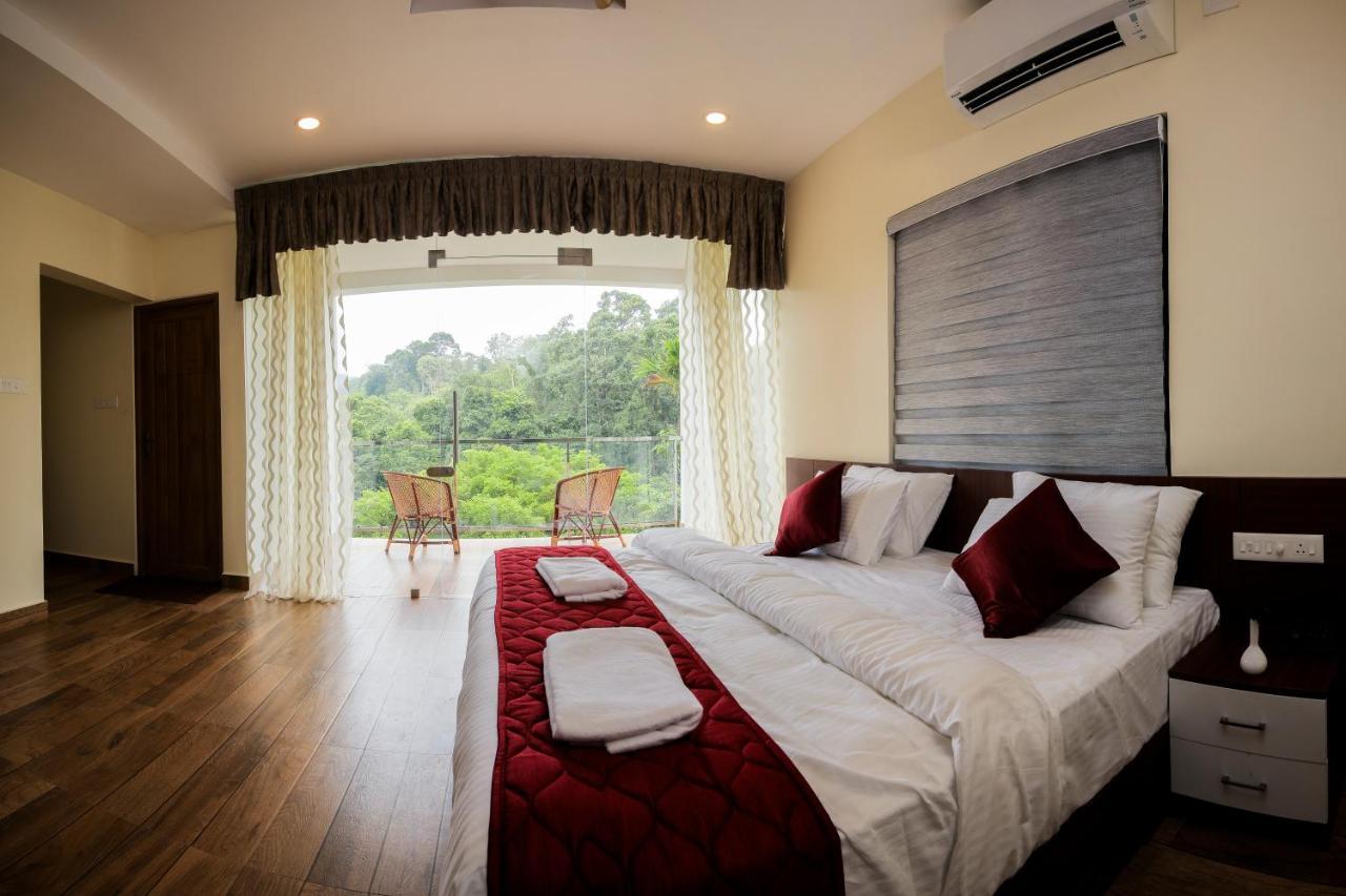 Thenmala Hormuz Inn Kolattupuzha Esterno foto