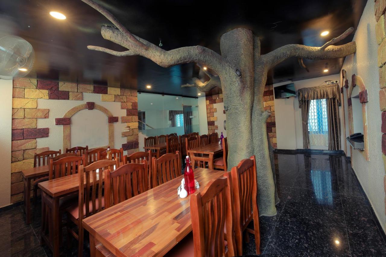 Thenmala Hormuz Inn Kolattupuzha Esterno foto