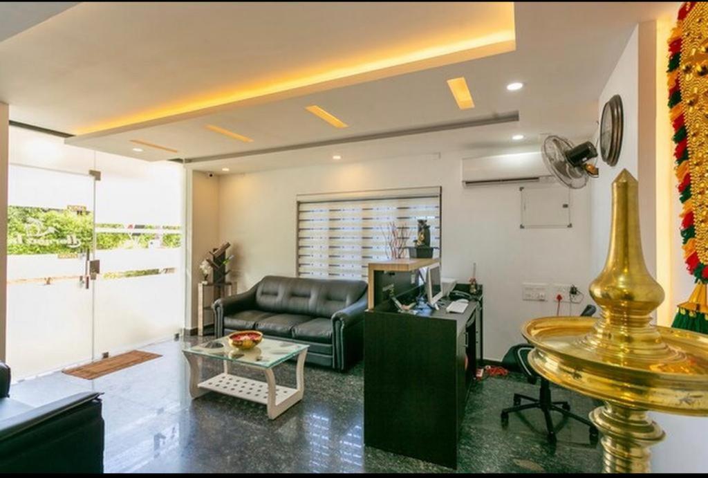 Thenmala Hormuz Inn Kolattupuzha Esterno foto