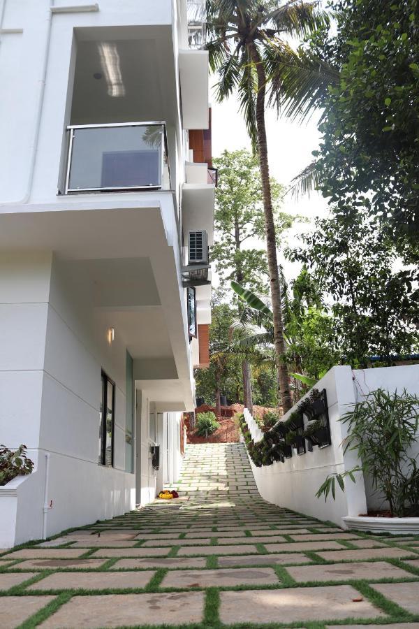 Thenmala Hormuz Inn Kolattupuzha Esterno foto