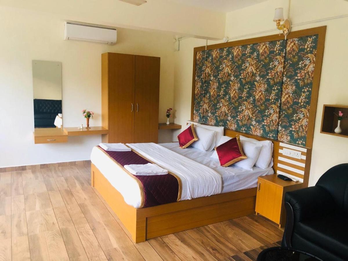 Thenmala Hormuz Inn Kolattupuzha Esterno foto
