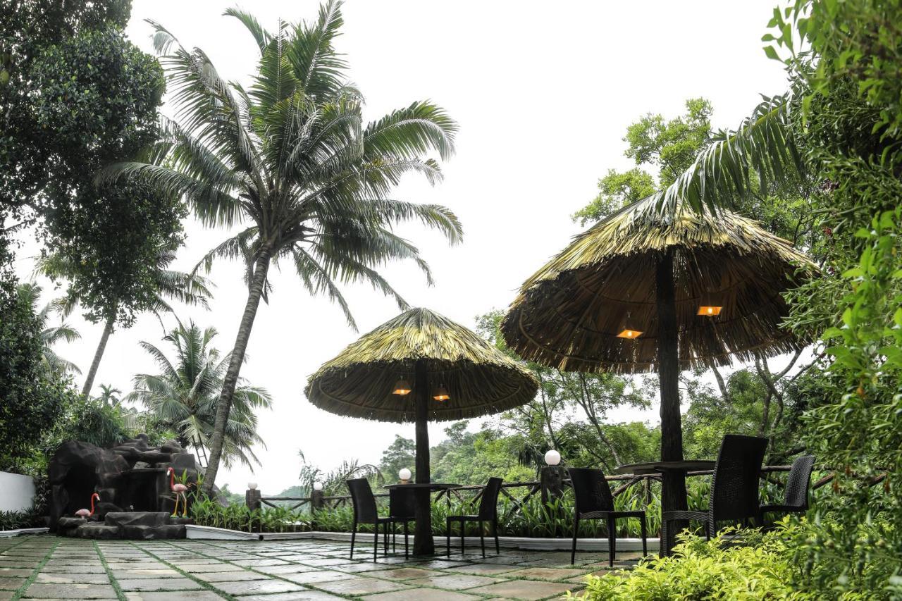 Thenmala Hormuz Inn Kolattupuzha Esterno foto